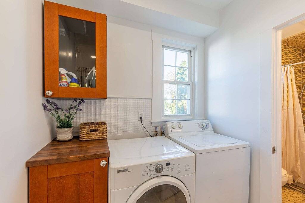 Friendship House: 5 Minuten zu Fuß ins Zentrum von Salem: Restaurants, Pubs & Museen, Gourmetküche, Parkplatz in Salem (MA), Essex County (MA)