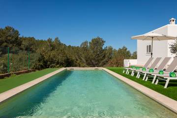Villa in Santa Eulària des Riu, East Ibiza für 6 