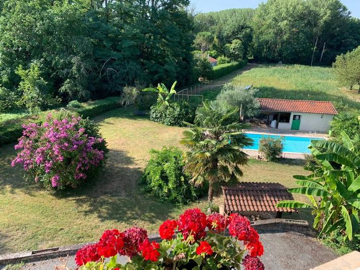 Chambre d’hôte pour 2 personnes, avec Terrasse et Jardin ainsi que Piscine et Vue à Sainte-Croix (Tarn)