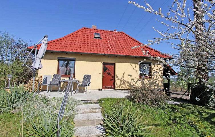 Ferienhaus für 4 Personen, mit Garten und Terrasse sowie Seeblick, mit Haustier in Waren (Müritz)