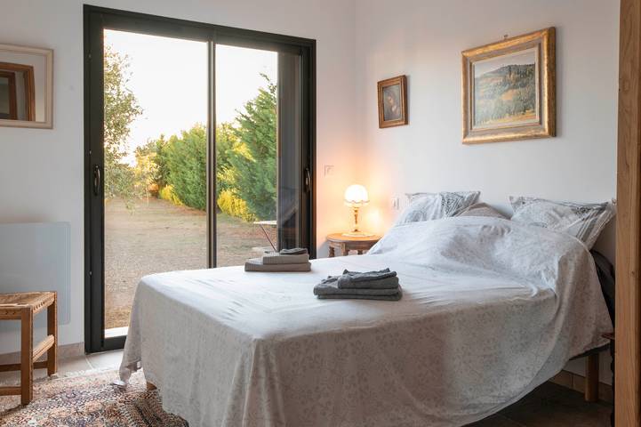 Bed and breakfast for 2 personer, med hage på Korsika