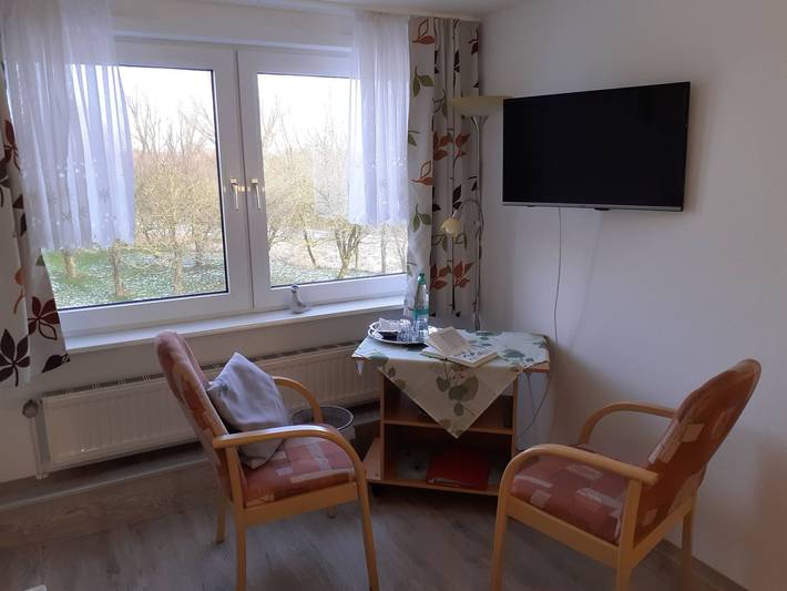 Ferienwohnung für 2 Personen, mit Terrasse und Garten in Pilsum