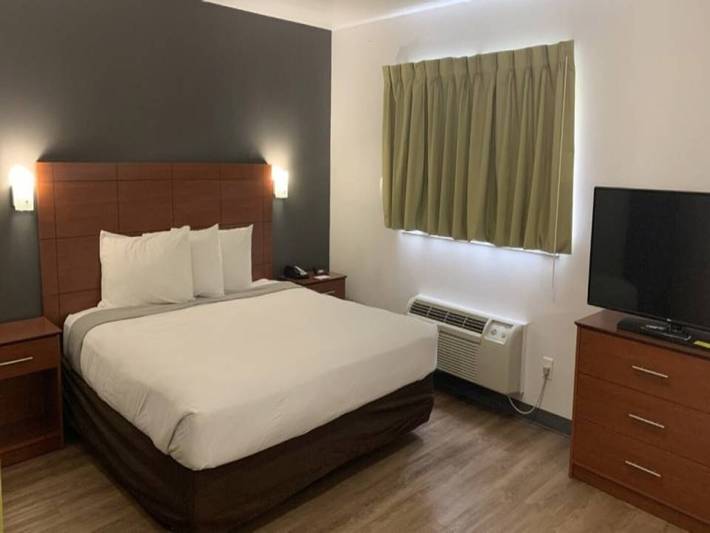 Ganze Wohnung, 1 Queensize-Bett | Rauchen erlaubt, Küche in Hampton (VA), Hampton City