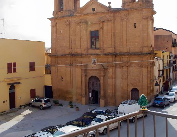 Apartamento entero, Apartamento Palacio Zuppardo – Centro histórico de Agrigento, vistas al mar y balcón in Agrigento, Provincia de Agrigento