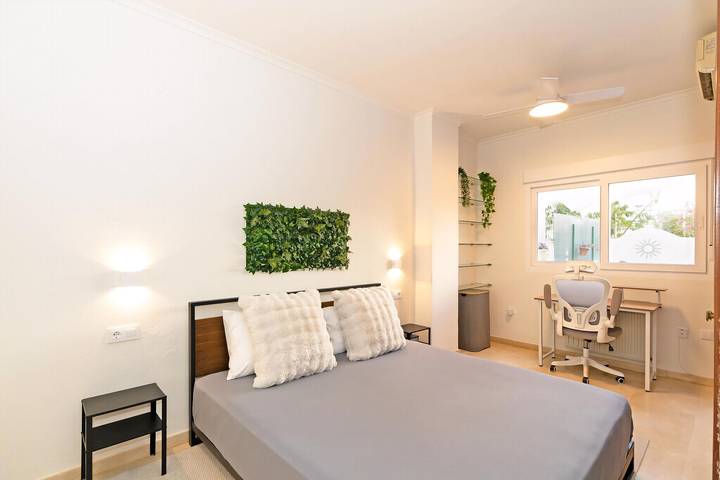 Ganze Wohnung, Ferienwohnung für 8 Personen mit Terrasse in Valencia City Centre, Valencia