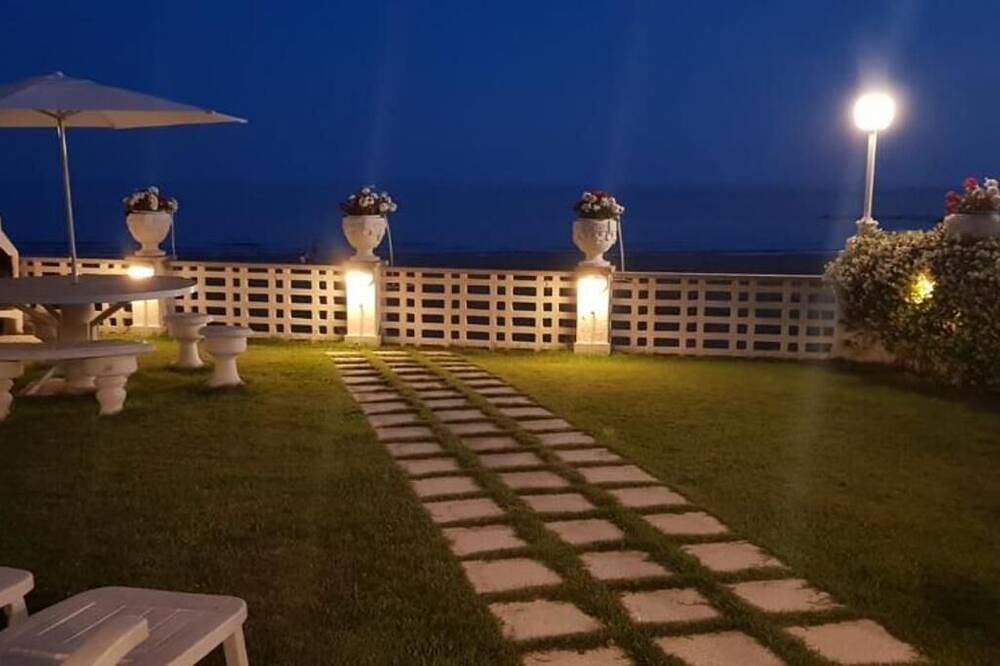 Ganze Wohnung, Unterkunft Für Touristen Auf Dem Meer Id. 1644 in Nettuno, Rom Provinz