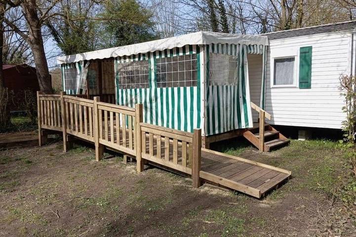 Mobil home pour 4 personnes dans Chateau De La Vigne - 3