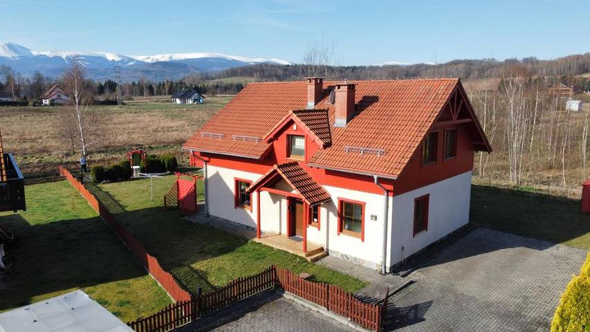 Dom wakacyjny dla 12 osób, z Balkon i Taras oraz Ogród i Widok w Mysłakowice