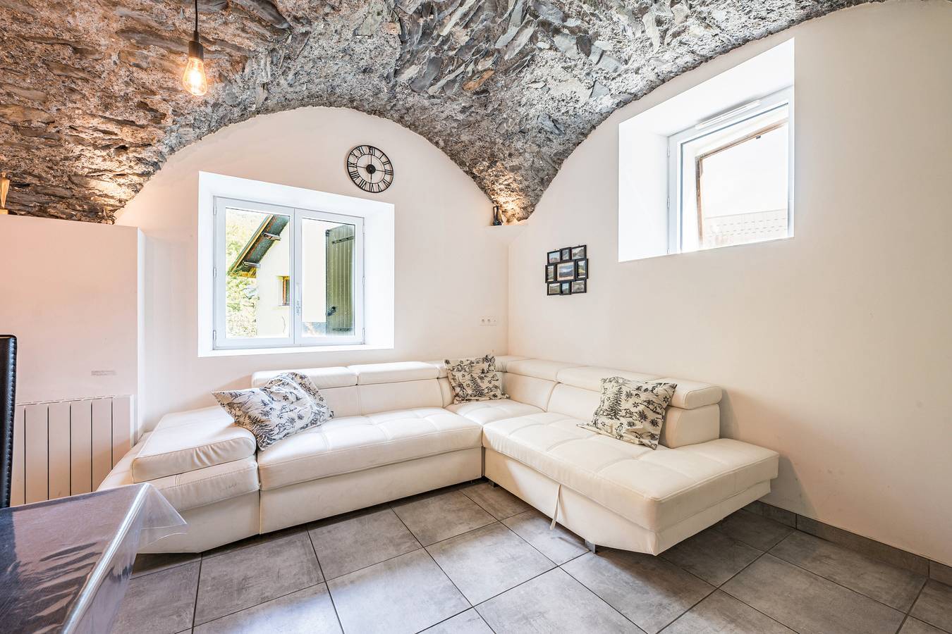 Apartamento entero, Apartamento 'Breizh Chalet - 6 Personnes' con vistas a la montaña, jardín privado y Wi-Fi in Saint-Colomban-des-Villards, Región de Saint-Jean-de-Maurienne