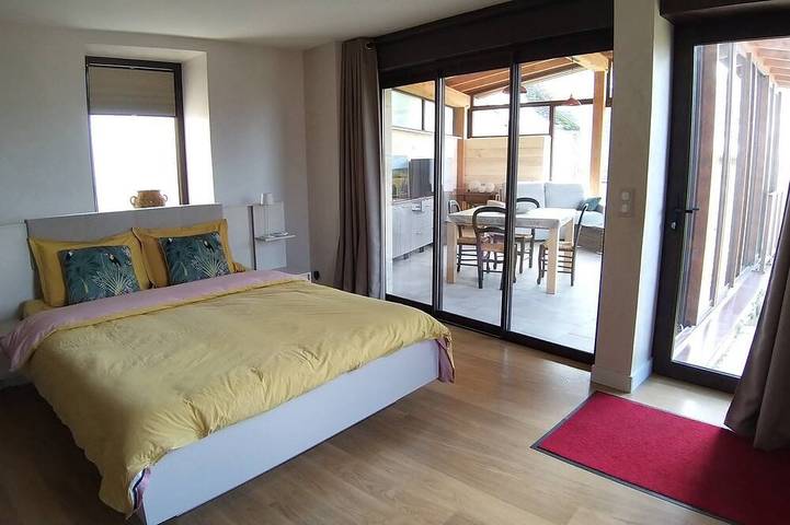 Location de vacances pour 3 personnes, avec jardin à Balsac