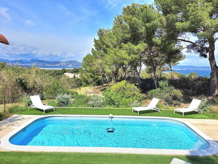 Villa pour 8 personnes, avec vue et piscine ainsi que jardin et vue sur le lac à Giens - 2