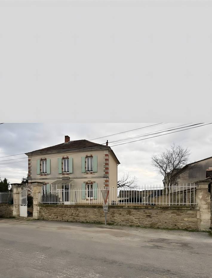 Villa pour 10 personnes, avec jardin, animaux acceptés dans le Gard