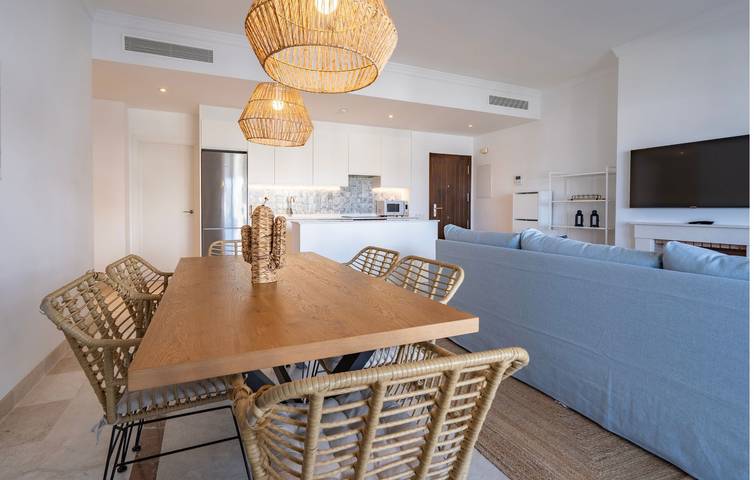 Ganze Wohnung, Ferienwohnung für 6 Personen mit Garten in El Paraiso Golf Estepona, Benahavís