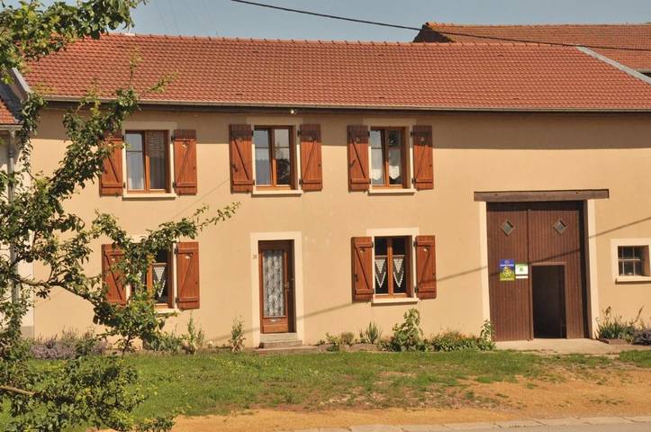 Chambre d’hôte pour 3 personnes, avec Terrasse et Jardin