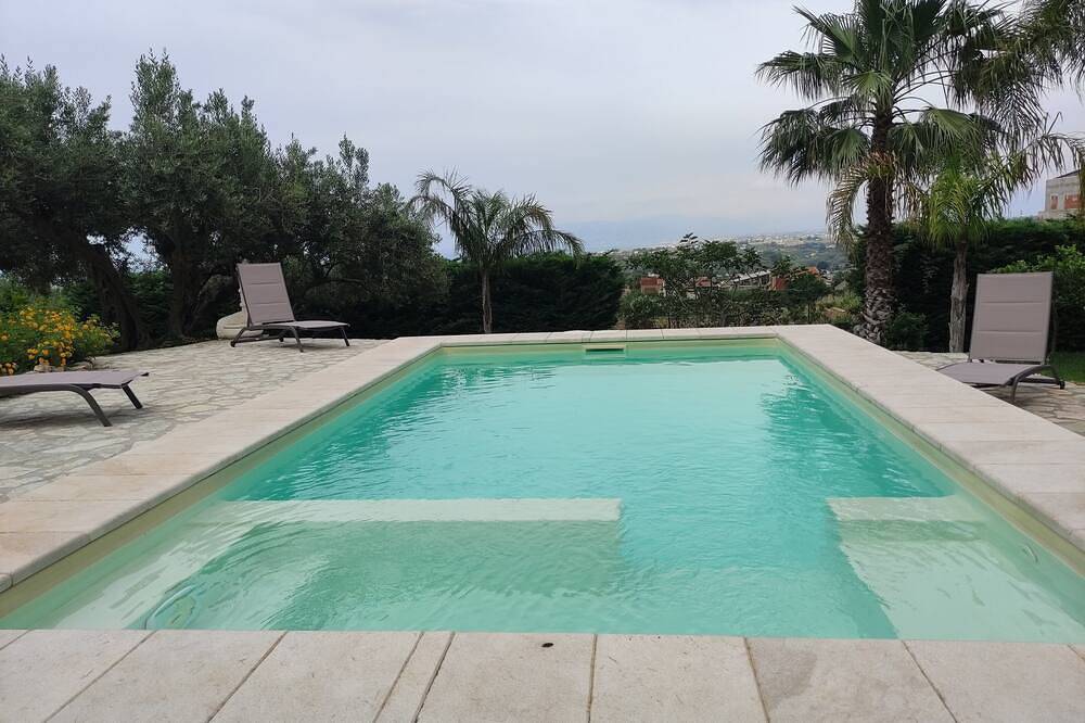 Casa vacanza a Vallo di Mazara a partire da 346€ a notte