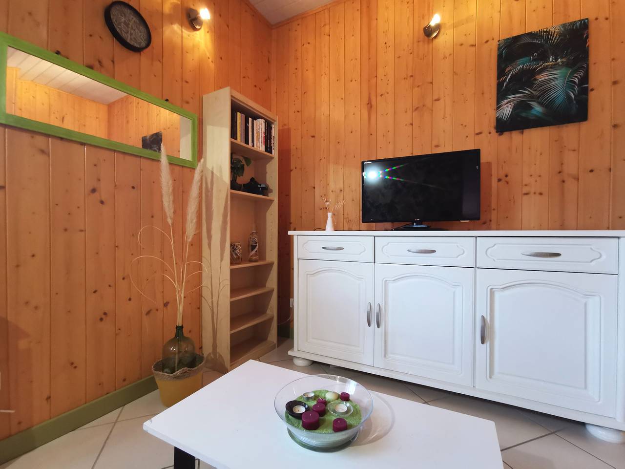 Charmant Gîte Rénové avec Sauna en Haute-Loire, Parfait pour Randonnées et Repos in Saint-Just-près-Brioude, Haute-Loire