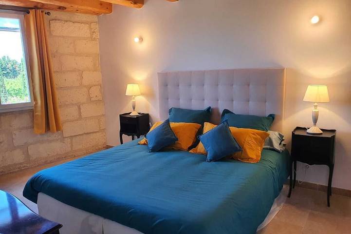 Location de vacances pour 5 personnes, avec terrasse et jardin à Saint-Pierre-de-Mézoargues - 3