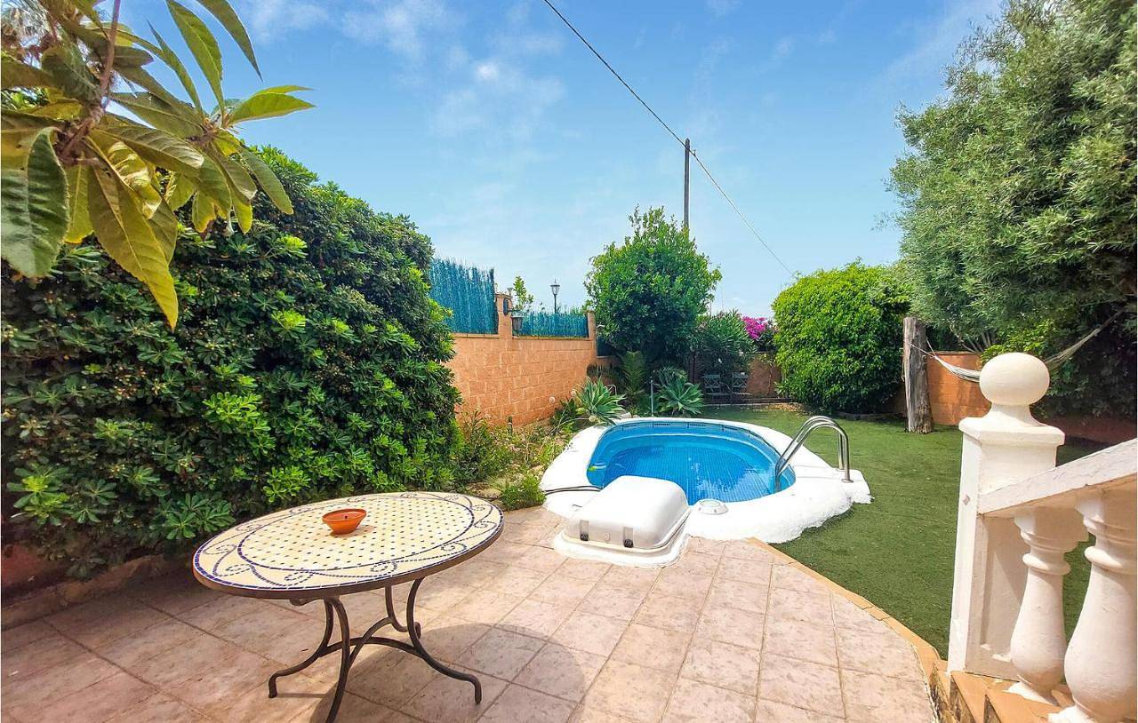Cozy Home In El Campello in El Campello, Costa Blanca