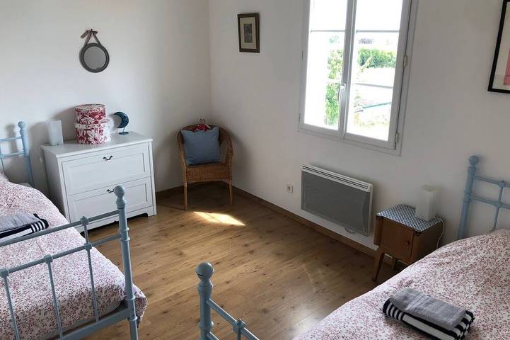 Location de vacances pour 8 personnes, avec terrasse et jardin à Mortagne-sur-Gironde - 4