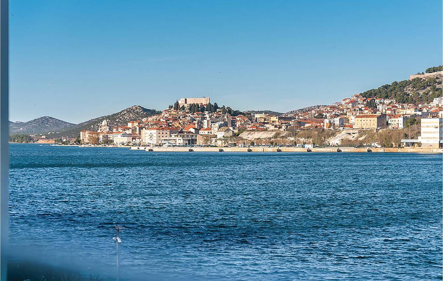 Sea View Apartment with Pool & Wi-Fi Near Šibenik City Center in Sibenik, Šibenik-Knin