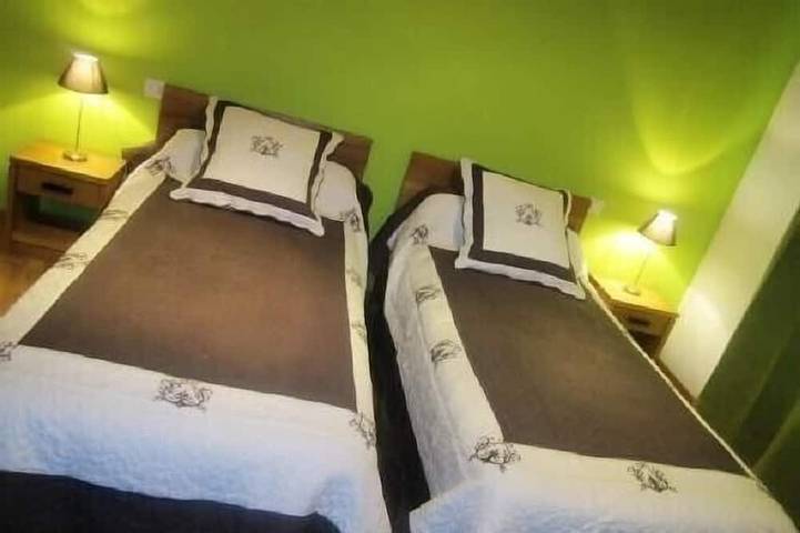 Gîte pour 4 personnes, avec jardin et terrasse à Curières - 3