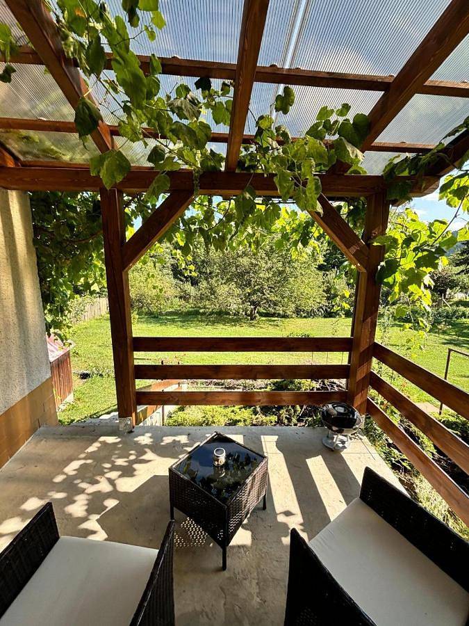Ferienwohnung für 2 Personen, mit Terrasse und Garten sowie Ausblick in Karlsbad - 2