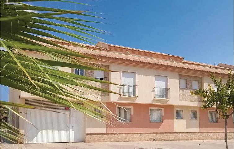 Entire holiday apartment, Beachfront Apartment with AC & Terrace in Los Alcázares, Costa Cálida