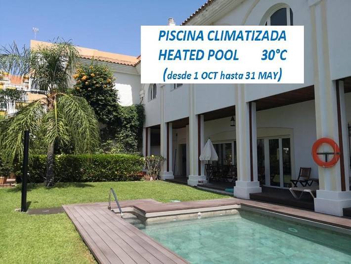 Hôtel pour 16 personnes, avec jardin ainsi que piscine et terrasse