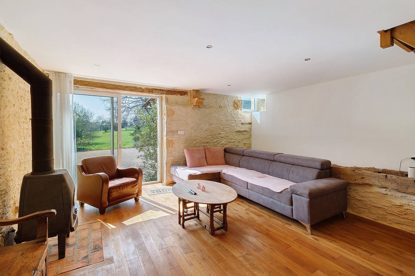 Maison de vacances « Le Talabou » avec piscine privée, terrasse et Wi-Fi in Sainte-Mondane, Quercy