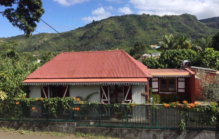 Location de vacances pour 6 personnes, avec jardin et vue, animaux acceptés à Entre-Deux - 2