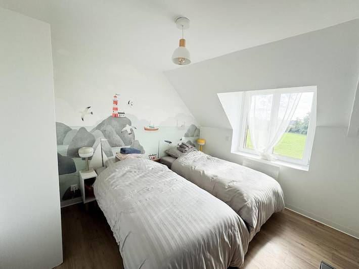 Location de vacances pour 6 personnes, avec jardin et vue, adapté aux familles à Le Vivier-sur-Mer - 3