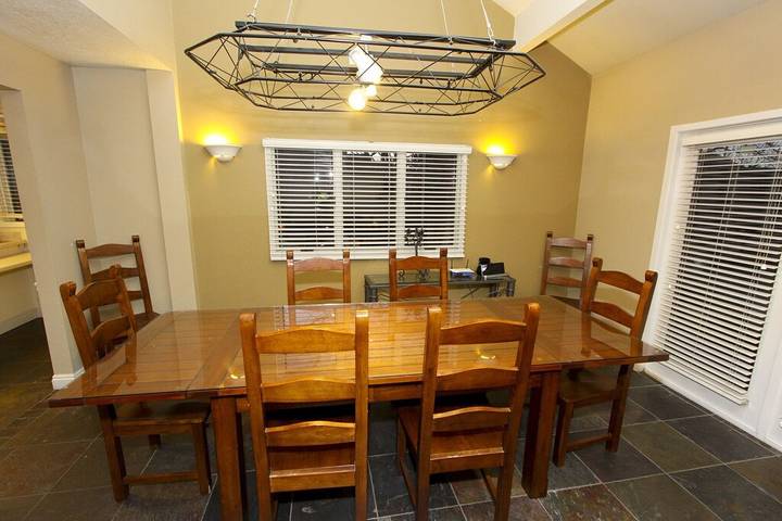 Vacation rental for 11 people, with hot tub and balcony in Cottonwood Heights