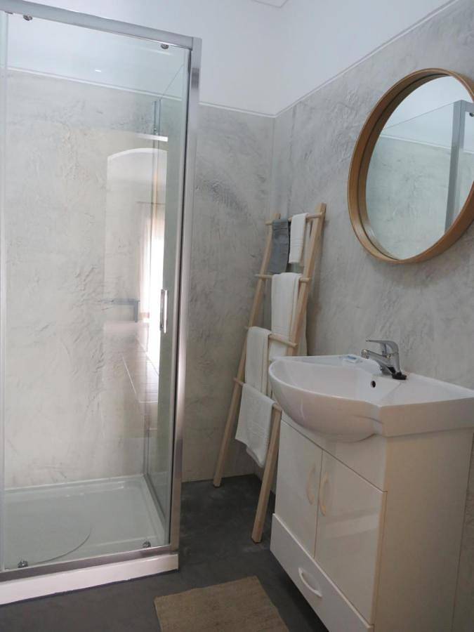 Location de vacances pour 6 personnes, avec bassin pour enfant et vue ainsi que jardin et piscine à Torres Vedras - 3