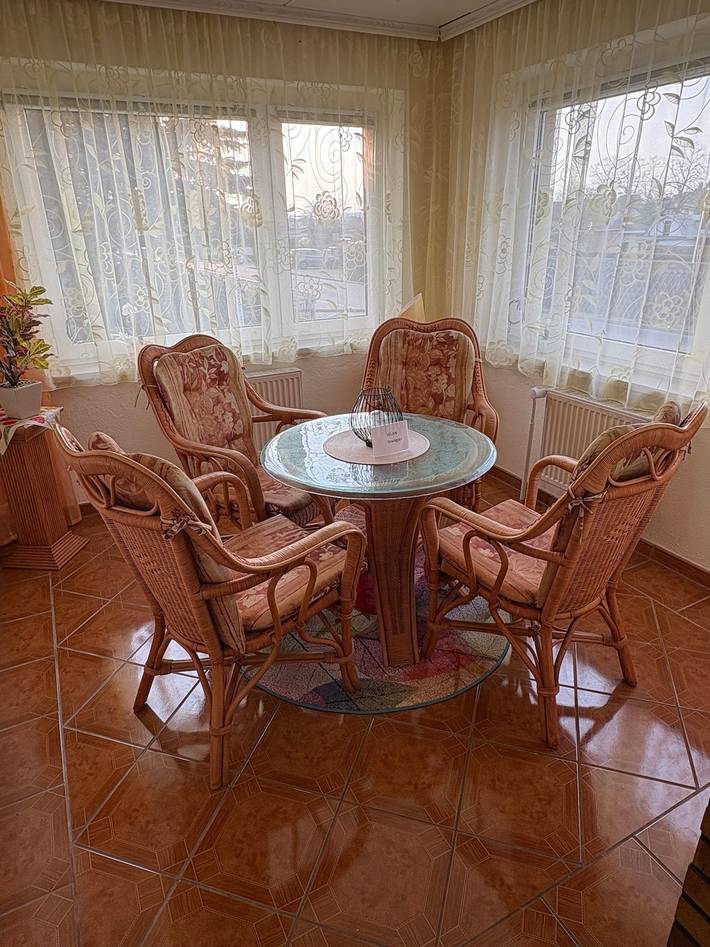 Ganze Ferienwohnung, Fewo Taucha in Taucha, Sächsisches Burgen- und Heideland
