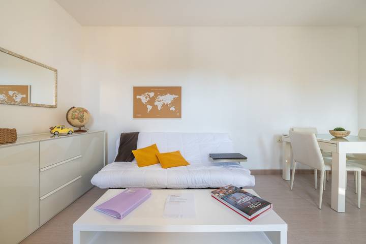 Entire apartment, Casa Claudia – Elegant apartment near the airport in Elmas, Campidano