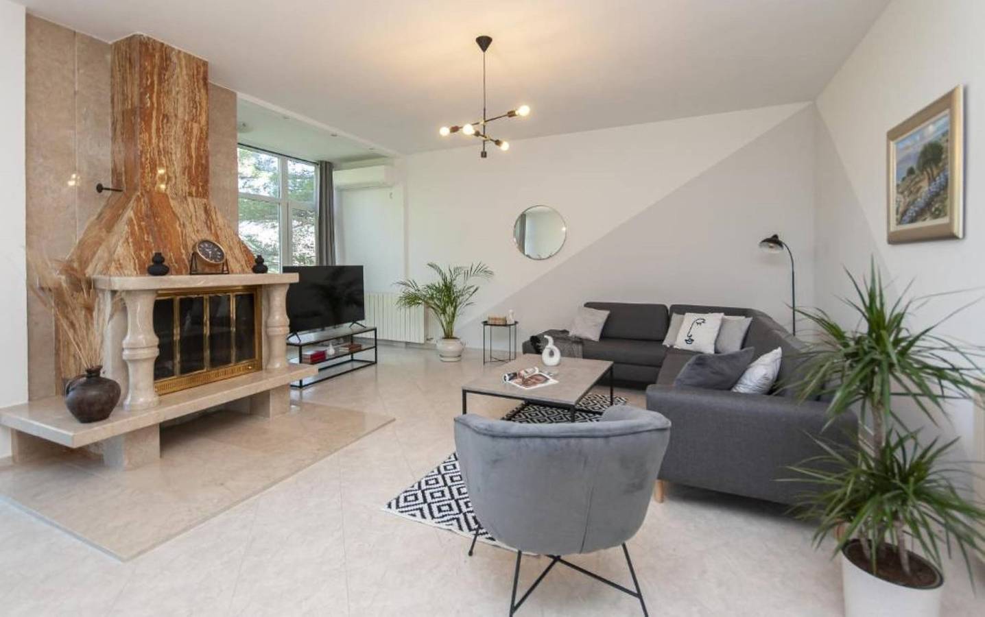 Villa für 10 Personen mit Balkon/Terrasse in Slime, Dalmatinisches Zagora