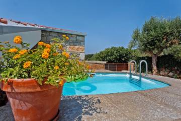 Glamping para 4 Pessoas em Arrimal e Mendiga, Parque Natural das Serras de Aire e Candeeiros, Foto 2