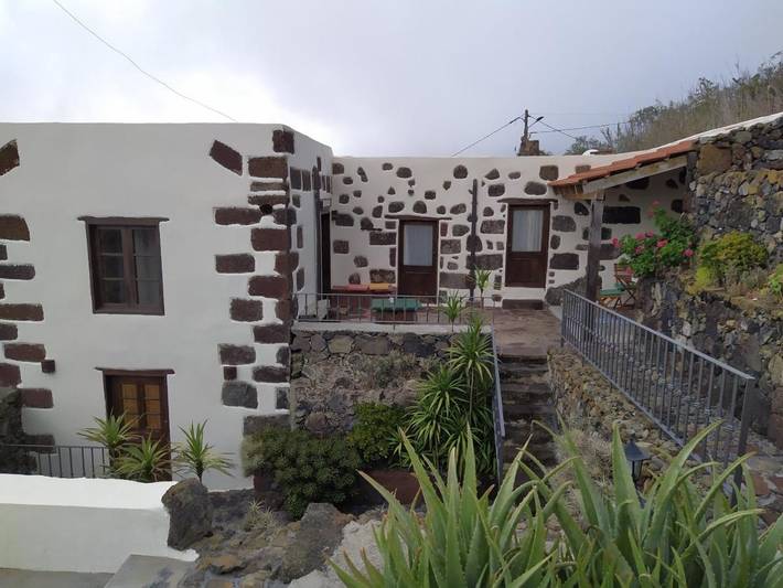 Casa rural para 5 personas, con vistas y jardín, Se admiten mascotas en El Hierro - 4