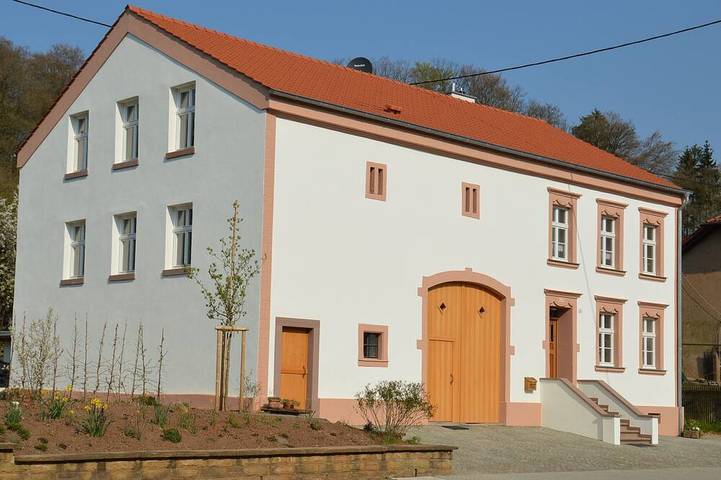 Ferienwohnung für 4 Personen, mit Balkon und Garten in Beckingen