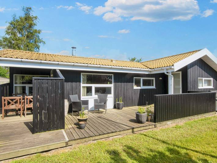 Ferienhaus für 6 Personen, mit Terrasse und Garten in As Vig