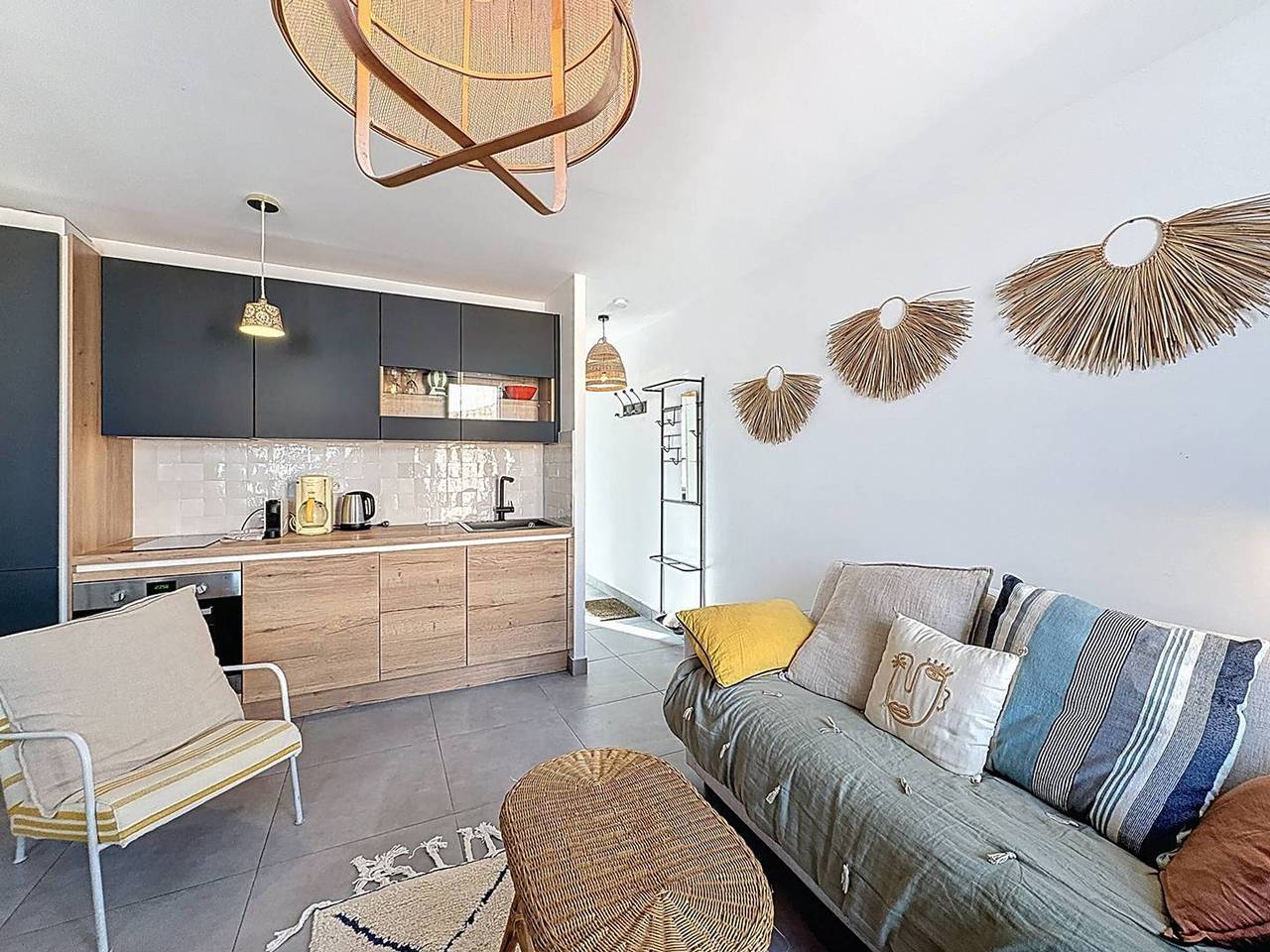 Appartement entier, Appartement T2 lumineux sur le Vieux Port, La Ciotat in La Ciotat, Région de Marseille