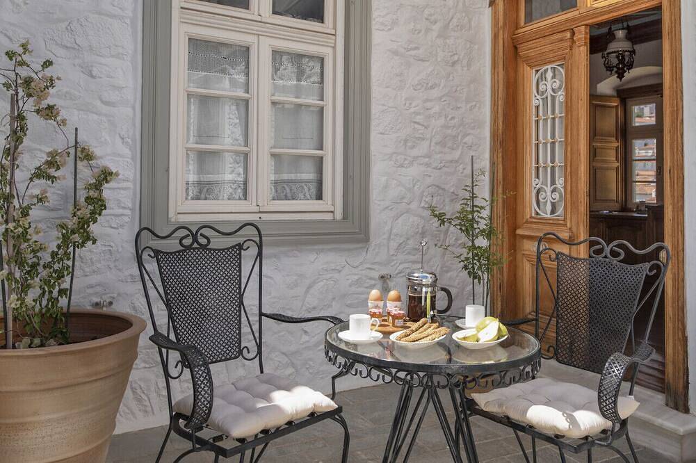 Mansion \" Antoinette\" in Hydra