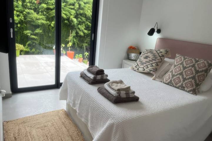 Newly renovated luxury villa in vibrant seaside town of Alcossebre in Alcossebre, Alcalà de Xivert