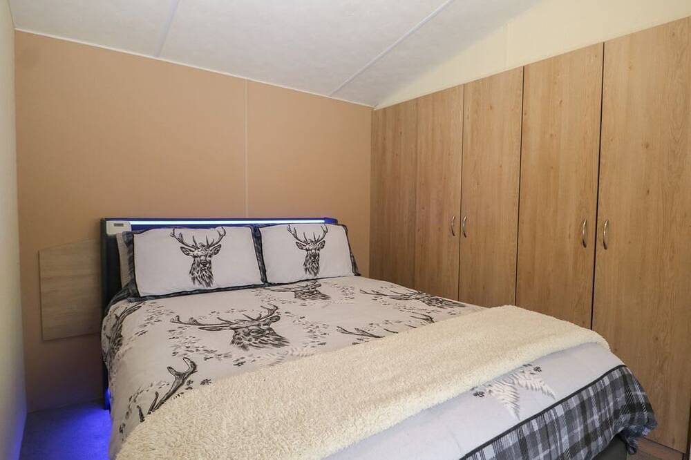 90 Solent Breezes, Warsash in Fareham, Hampshire