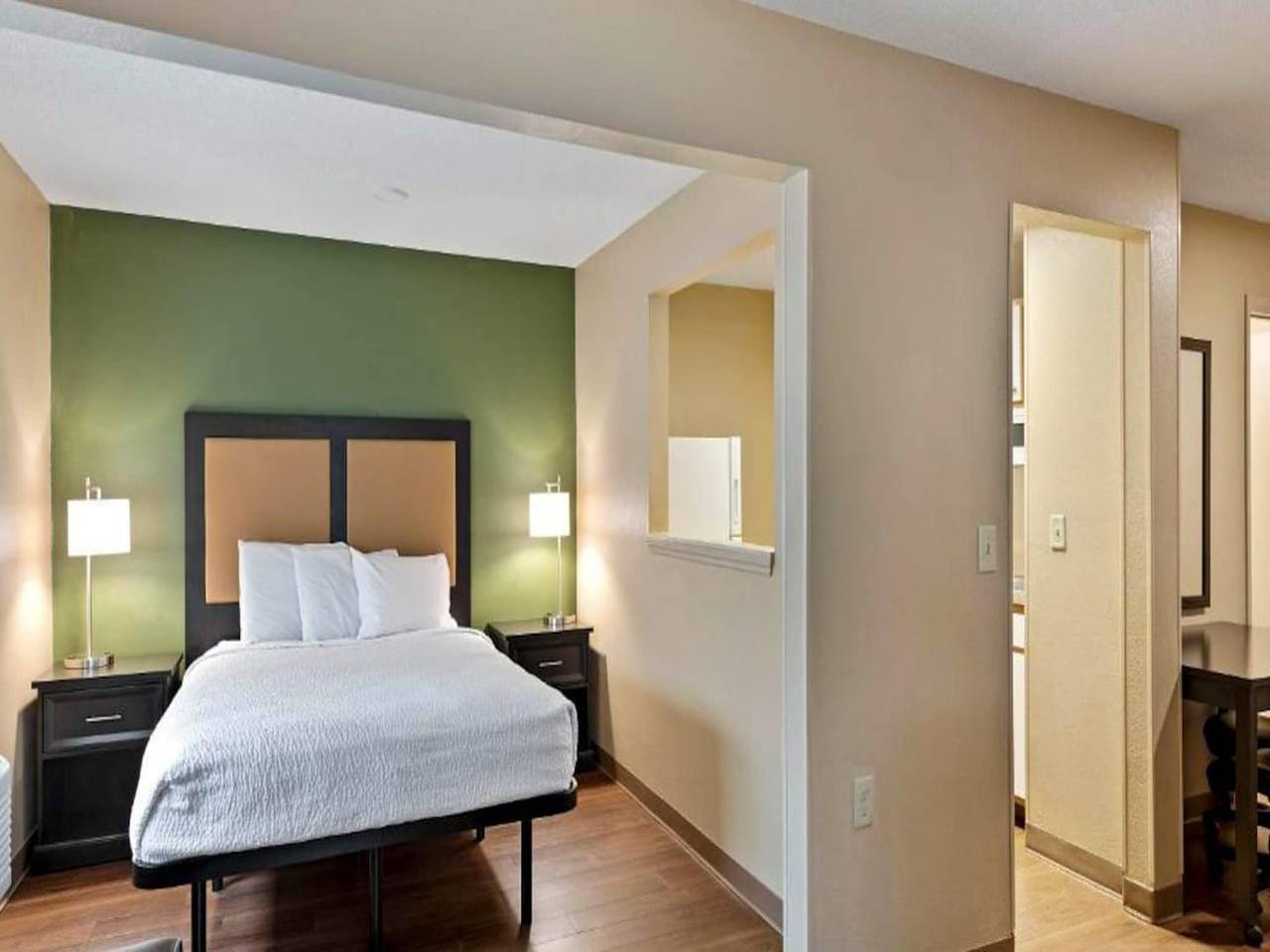Ganze Wohnung, 1 Queensize-bett | Nichtraucher, Mikrokühlschrank, Schlafsofa in Montclaire South, Charlotte