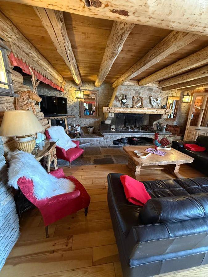 Location de vacances pour 6 personnes, avec vue ainsi que terrasse et jardin à La Salvetat-sur-Agout - 2