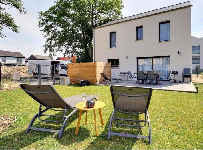 Location de vacances pour 12 personnes, avec jardin et jacuzzi dans Saint-Aubin-du-Cormier - 4