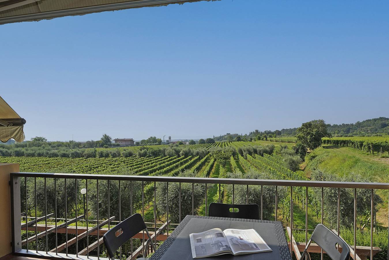 Ganze Wohnung, Borgo Alto in Puegnago sul Garda, Gardasee-Berge