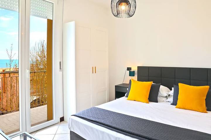 Appartement entier, Appartements vue mer Leone sur le front de mer de Rimini in Rivazzurra, Rimini