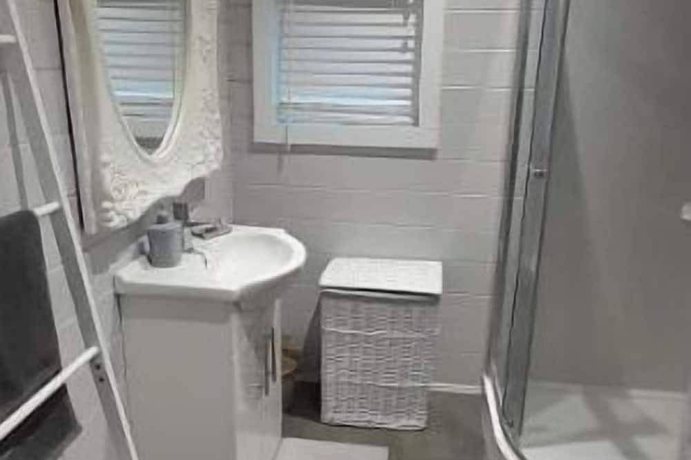 Inch View Cabin in Inishowen, Drongawn Lough